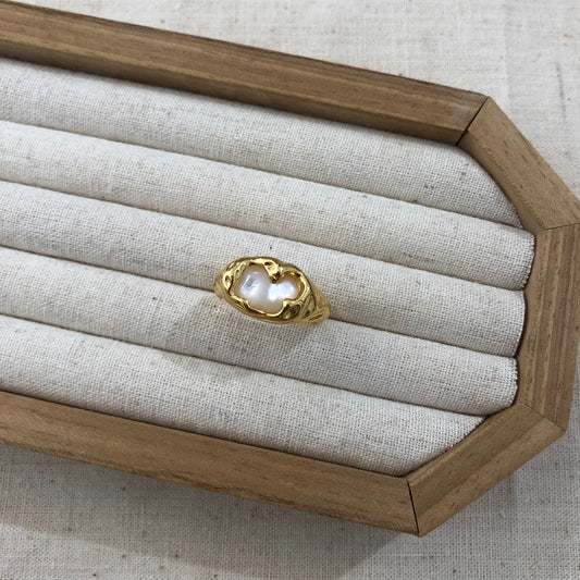 Molten Frame Mother-of-Pearl Ring
