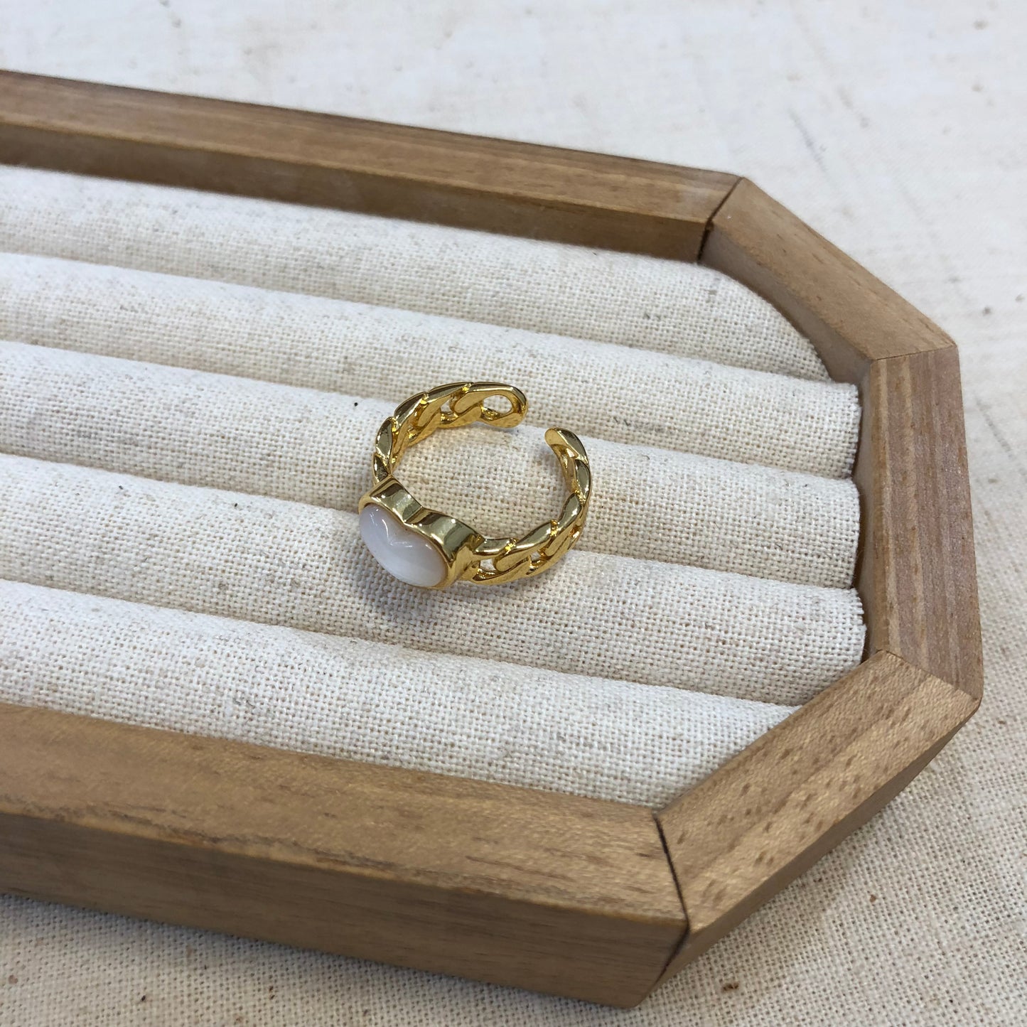 Vintage Chain Heart Shell Ring