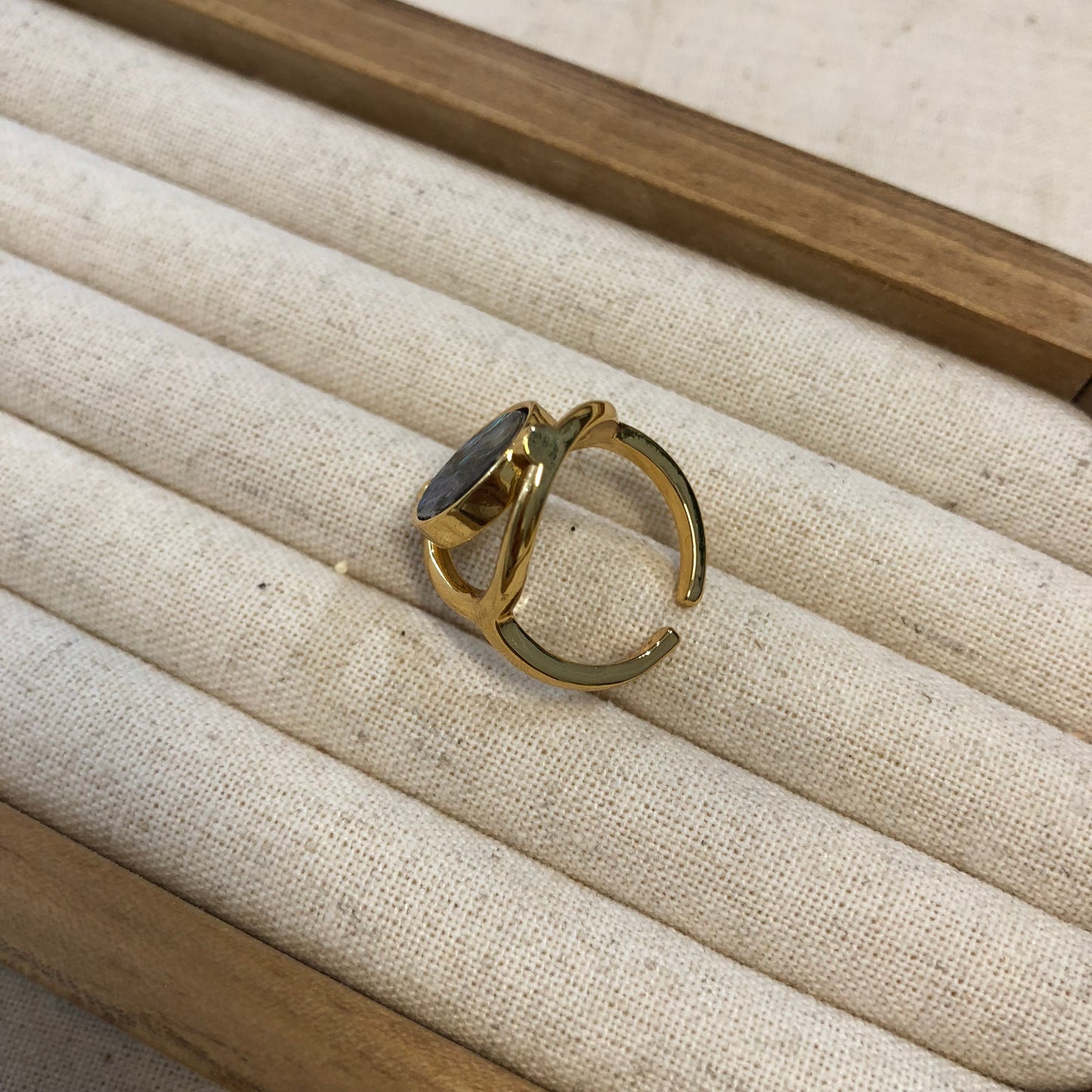 Reversible Abalone & Mother-of-Pearl Ring
