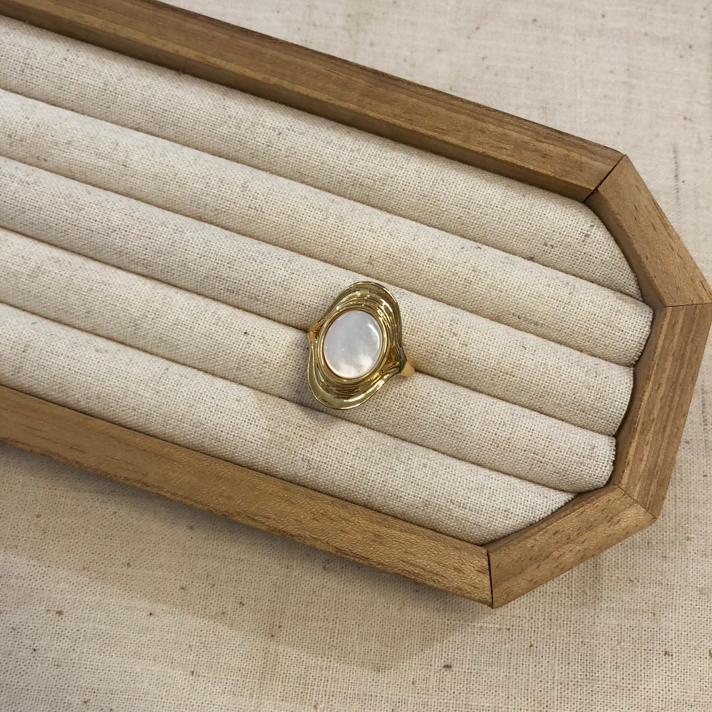 Golden Ripple Shell Ring