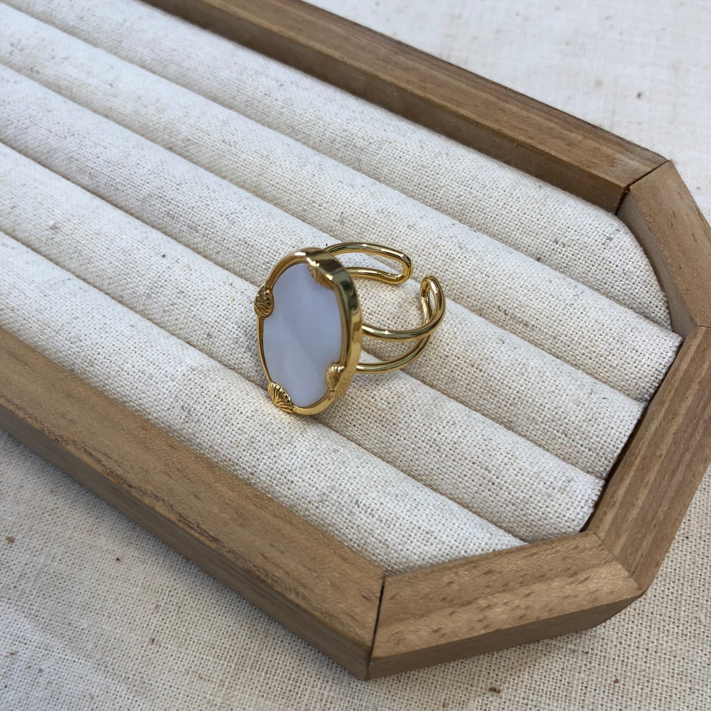 Drift Shell Statement Ring