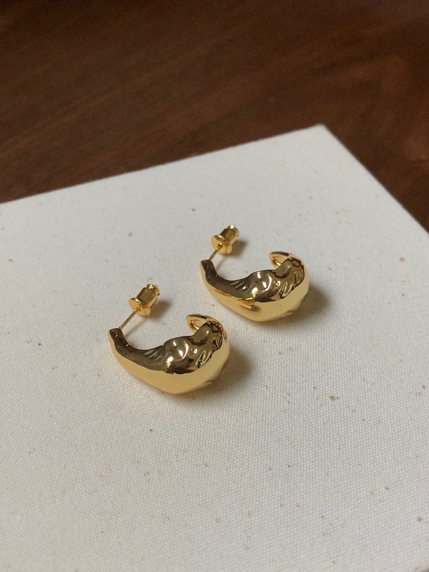 Sleek Gold Drop Earrings | 18k Gold-Plated