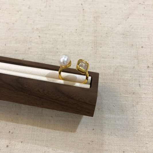 Dual Spark Pearl Ring