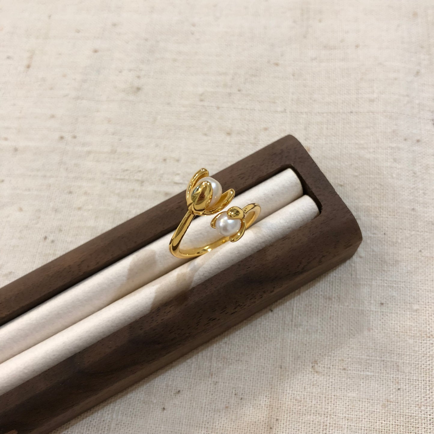 Bloom Duet Pearl Ring